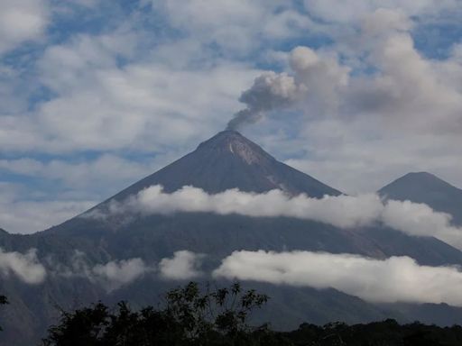 Actividad volcánica en Guatemala: monitoreo del volcán de Fuego en las últimas horas