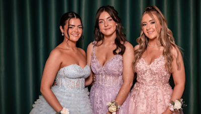 Picture Special: Glamorous celebrations at the Gairmscoil Chú Uladh prom - Donegal Daily