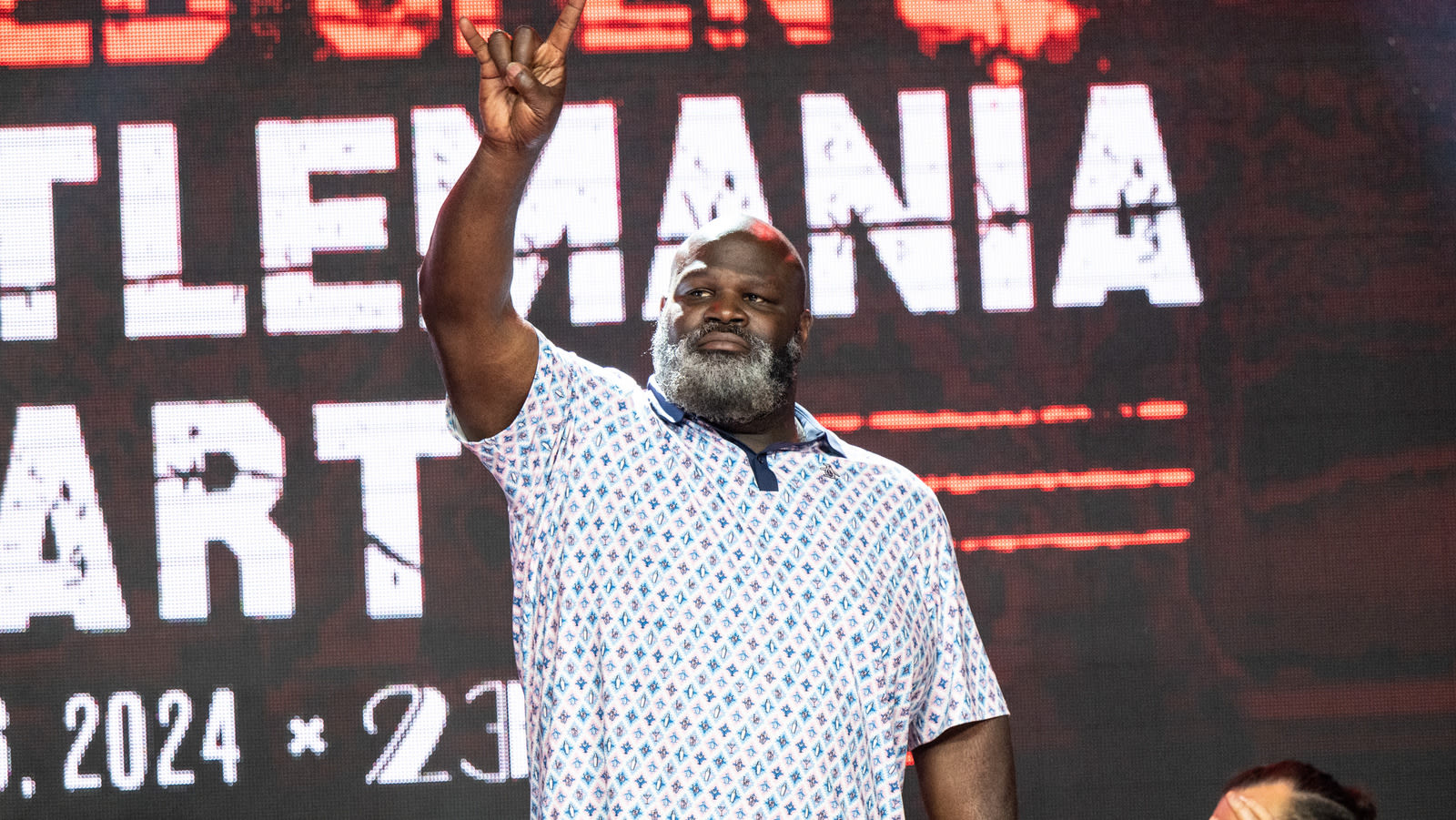 Mark Henry Says This Top WWE Star Is 'Worth His Weight In Gold' After Backlash - Wrestling Inc.