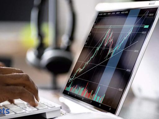 Tech View: Nifty traders await breakout on either side. Here’s how to trade on Friday