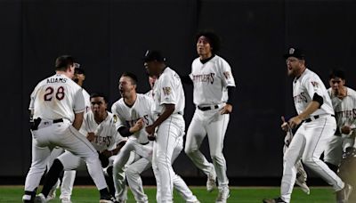 Wisconsin Timber Rattlers advance to Midwest League Championship Series with comeback victory