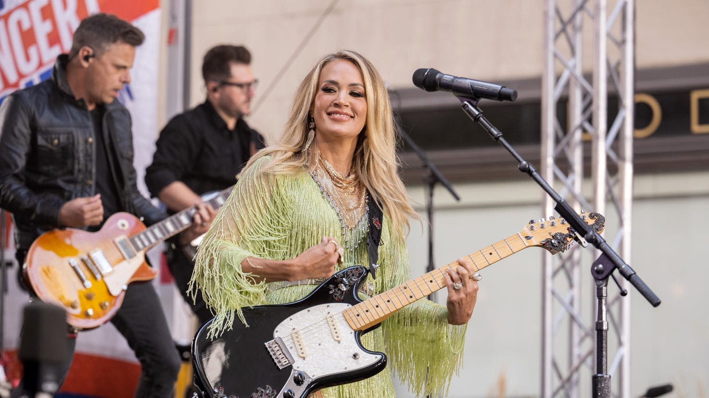 Can Carrie Underwood Really Play the Guitar?