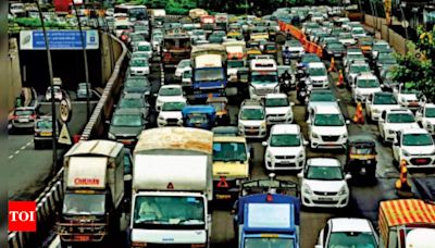 Mumbai's vehicular congestion rises by 15%; rationalize car ownership, say experts | Mumbai News - Times of India