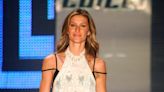 Gisele Bündchen está ‘recarregando as energias' após divórcio de Tom Brady
