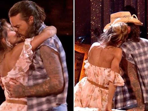 Watch moment Pete Wicks 'kisses' Jowita during very intimate performance