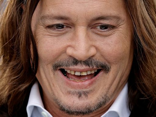 El cambio en los dientes de Johnny Depp tras sus fotos virales donde decían que estaban "podridos"