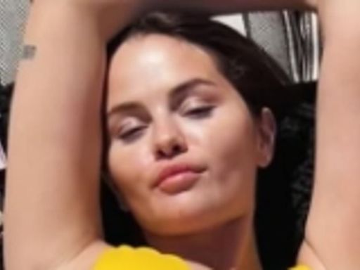 Selena Gomez rocks sexy yellow swimsuit beside boyfriend Benny Blanco