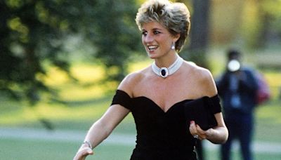 Se subasta una impresionante colección de vestidos y objetos de la princesa Diana en Los Ángeles