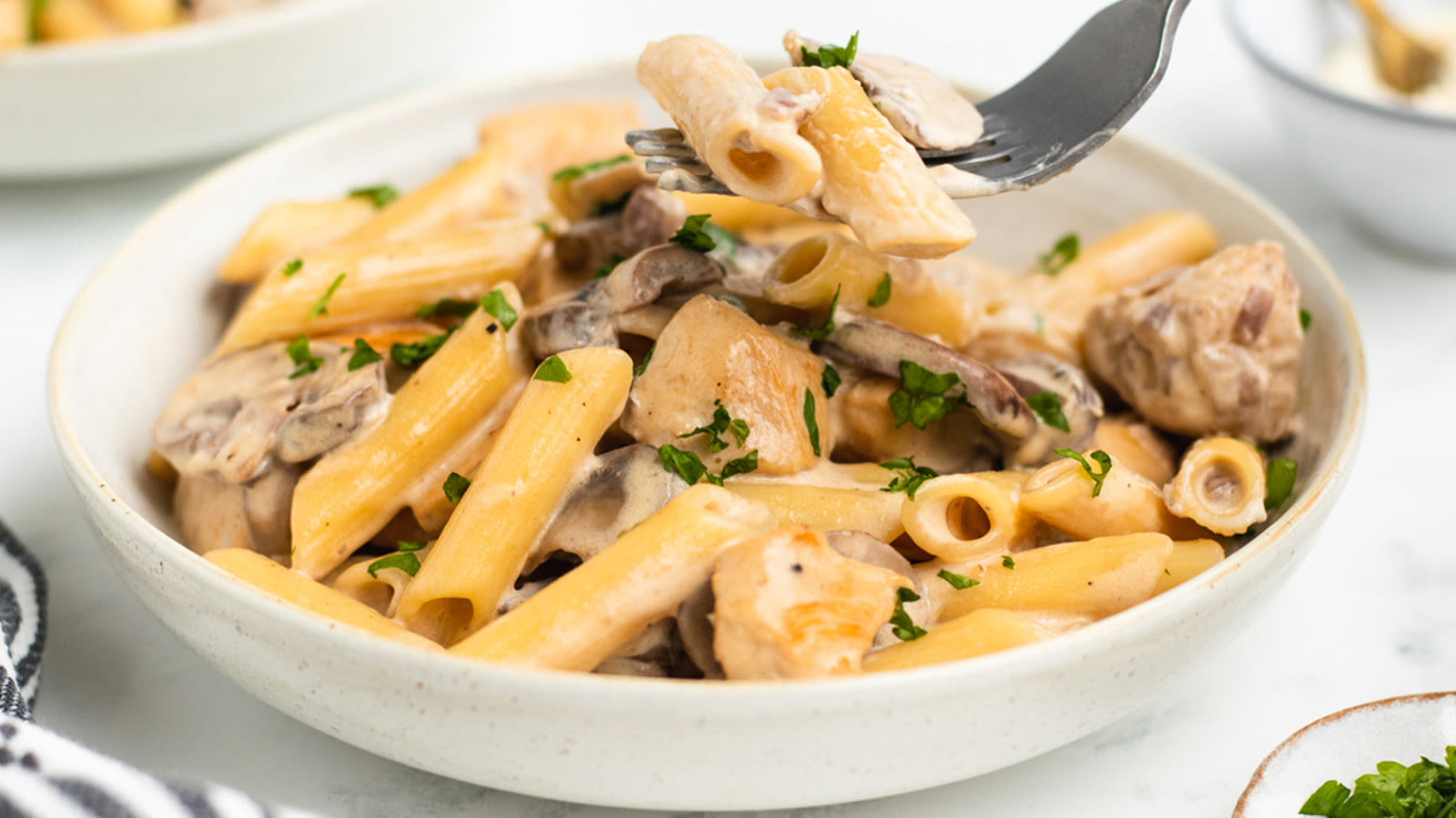 16 Chicken Pasta Recipes You'll Want On Repeat