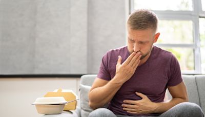 Comer menos carboidrato pode reduzir crises de refluxo, mostra estudo