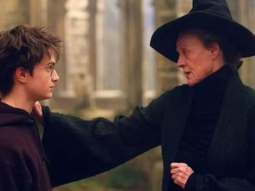 'Harry Potter’ stars Daniel Radcliffe, Emma Watson and others mourn the demise of Maggie Smith - Times of India