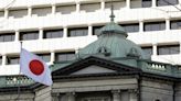 El Banco de Japón considera un alza de tipos a medio plazo para sostener la inflación