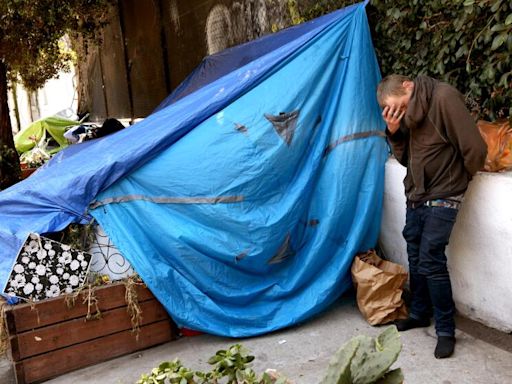 L.A. officials continue to stall homeless housing project in Venice, new lawsuit claims