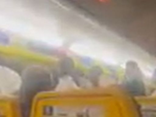 Ryanair 'flight from hell' turns round after just 36 MINUTES after 'mass brawl'