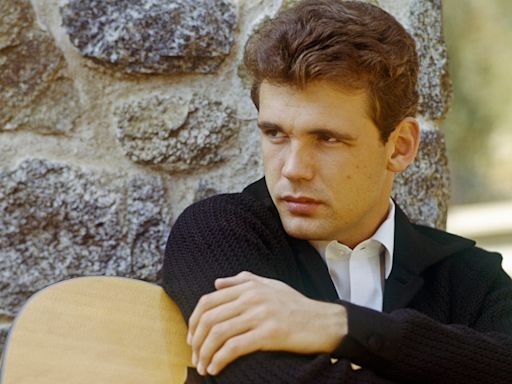 Without Duane Eddy, these five guitar classics wouldn’t exist