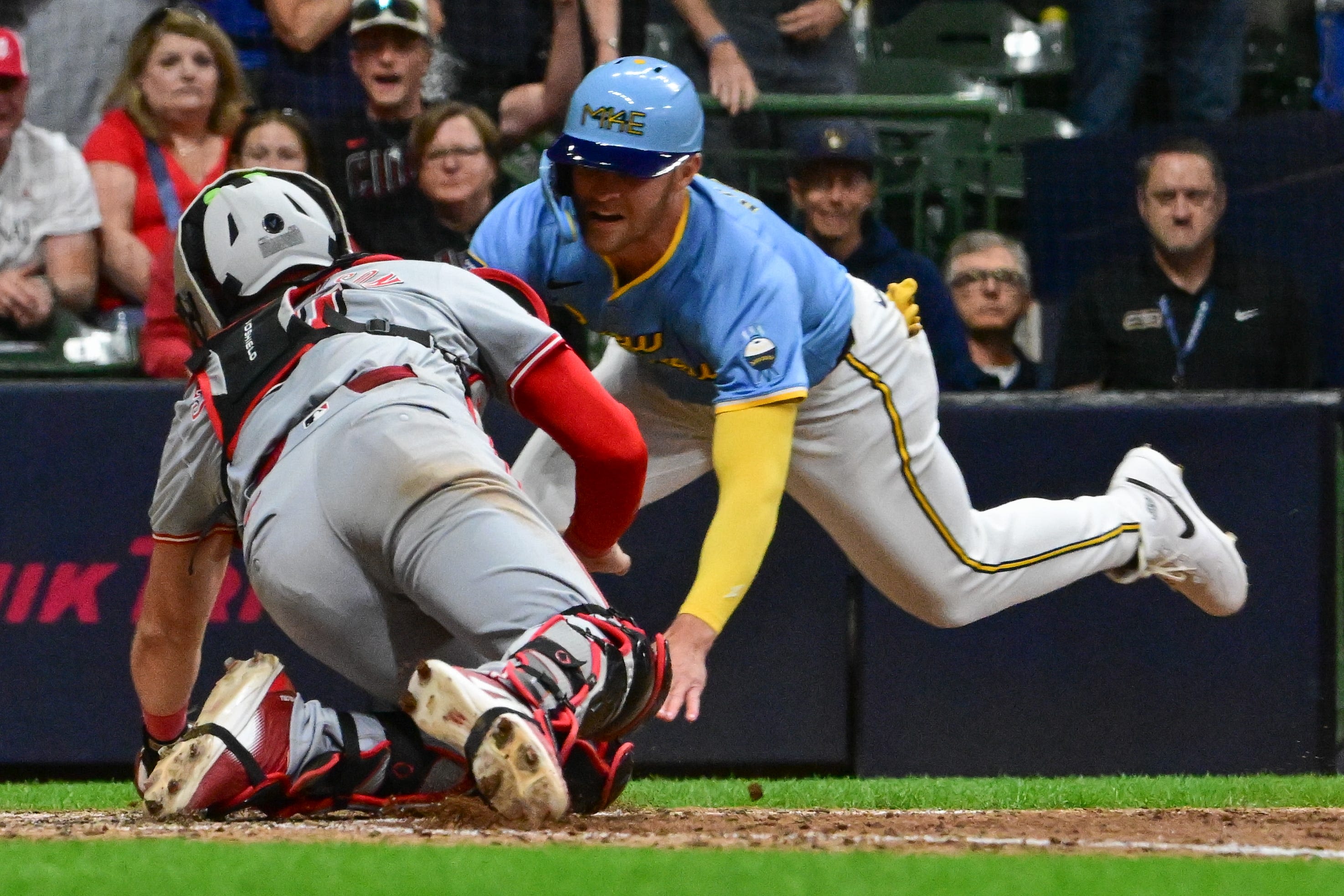 'I regret that,' Brewers manager Pat Murphy lamenting key decision from Friday's deflating loss