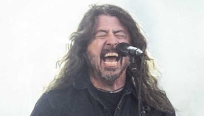 Dave Grohl's Teen Daughters Subtly React to Foo Fighters Star's Cheating Scandal