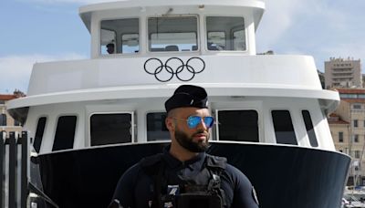 Persona arrestada por planear un ataque al relevo de la antorcha olímpica
