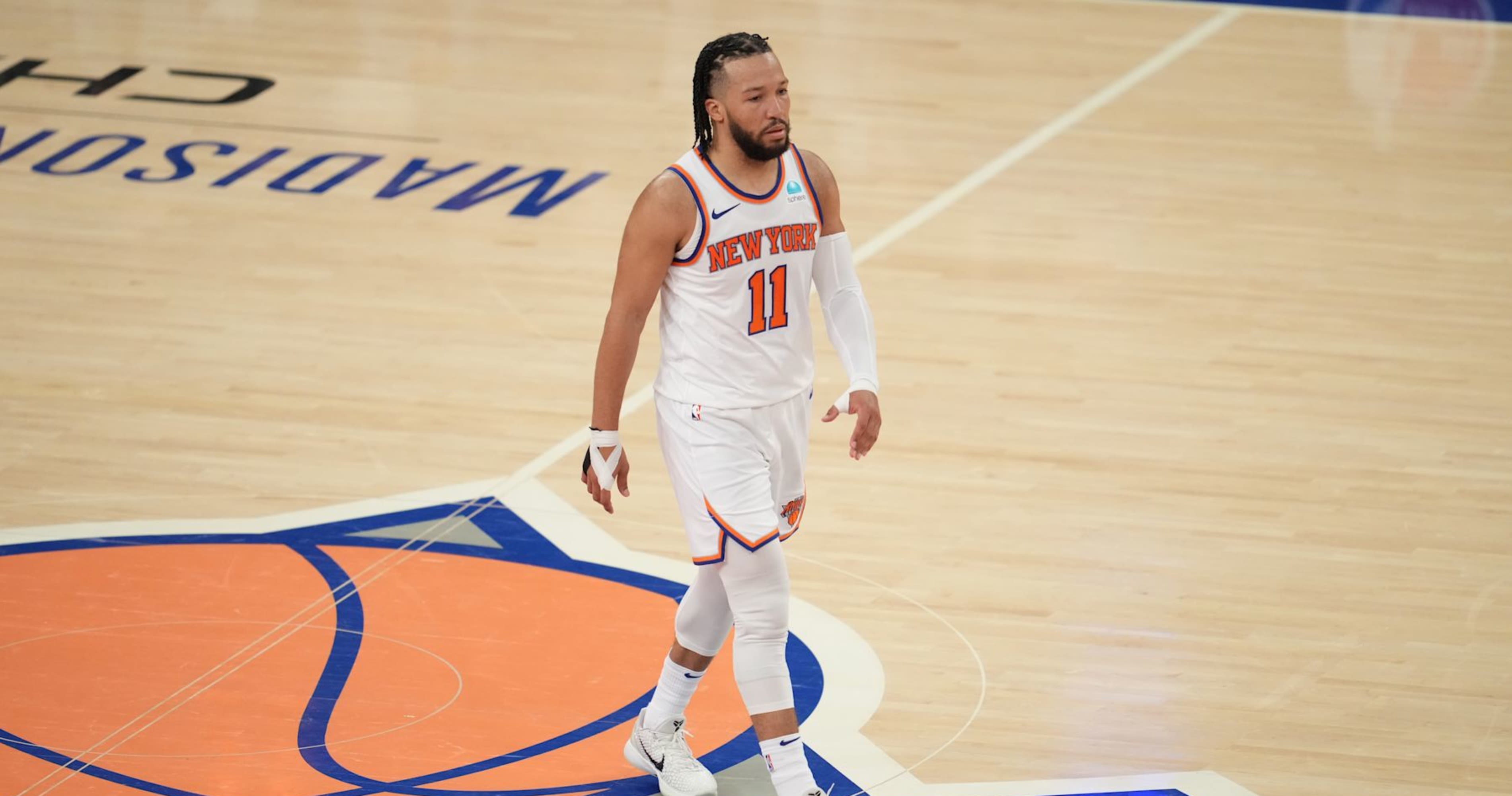 Knicks' Jalen Brunson Offers Signed Jersey for Fan's Rolex After Viral Wedding Video