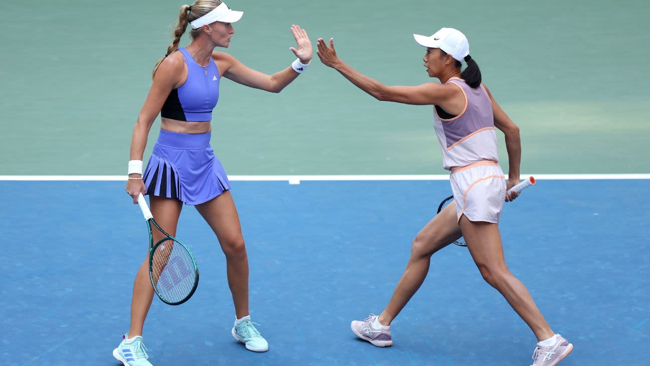 Mladenovic, Shuai reach women's doubles final