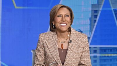 Robin Roberts Reveals the Reason Behind Her Bandaged Wrist on ‘GMA’