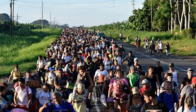 New migrant caravan leaves southern Mexico on foot to head for US border