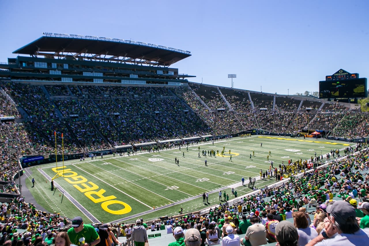 Oregon Ducks announce 2024 spring game rosters