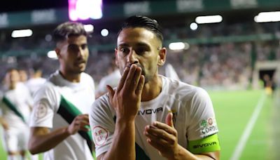 El Córdoba CF se despide de Kike Márquez: el adiós del capitán blanquiverde