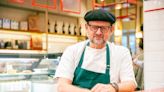 Llegó de Francia hace 35 años y hoy abre un restaurante con sello francés, especializado en pollo a las brasas: “No soy un cocinero moderno”