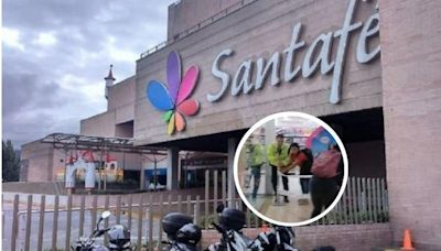 [Video] Así quedó zona del asesinato a mujer en centro comercial Santafé; gran tensión