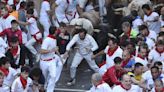 San Fermín 2024 | Peligroso primer encierro: dos toros dan vueltas al ruedo y causan pánico entre los corredores