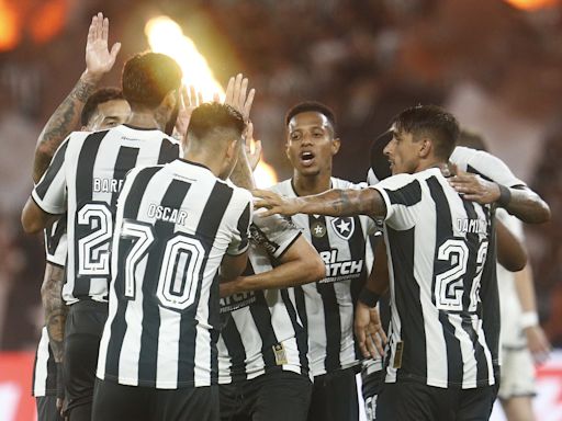 Botafogo x Atlético-MG: noite apoteótica afirma elementos que fazem alvinegro sonhar com títulos; leia análise