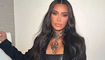 Kim Kardashian paralizó Instagram con una impactante microbikini y sombrero cowboy