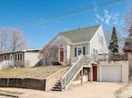 2240 Schroeder St, Dubuque IA 52001