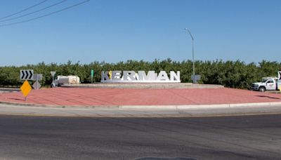 Kerman gets a new sign on top of Jensen Avenue roundabout