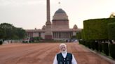Who are the leaders invited to Modi’s swearing-in ceremony?