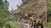 地震＋暴雨！宜蘭台7甲線米摩登路段土石坍滑阻斷交通 道路搶通中