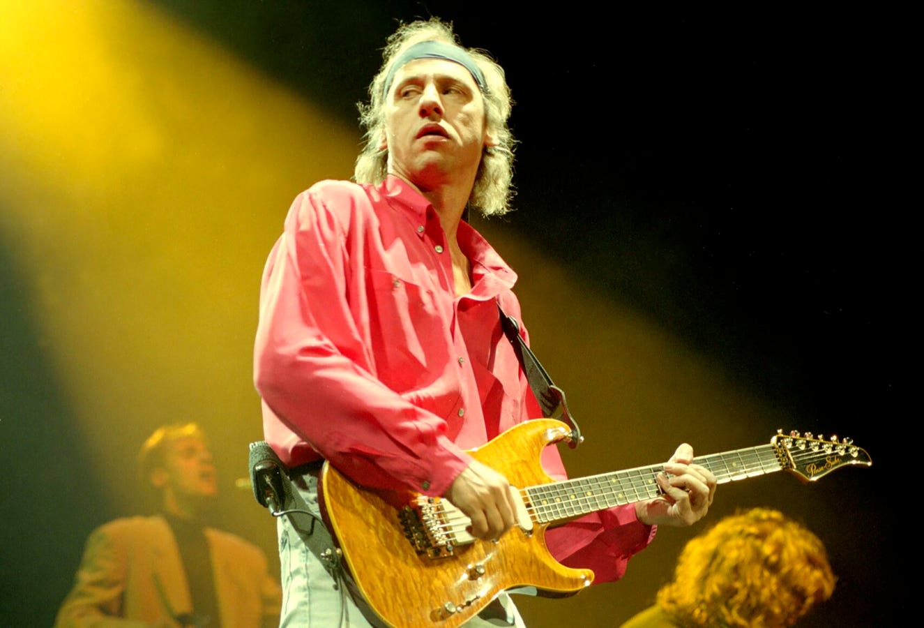 Mark Knopfler Lands One Of The Biggest Successes Of His Solo Career