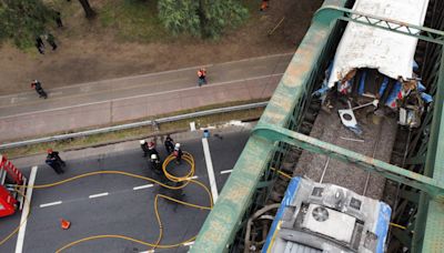 阿根廷首都2火車對撞脫軌起火燃燒 至少釀90人受傷