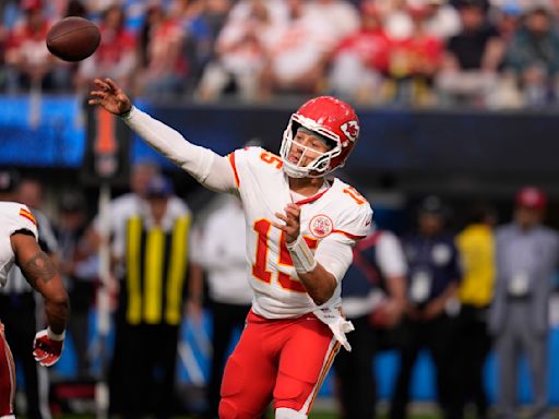 NFL awards update: Patrick Mahomes still favored for NFL MVP, but not by much