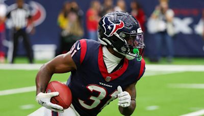 Texans running back Dameon Pierce 'fun to watch' at camp | SportsTalk 790