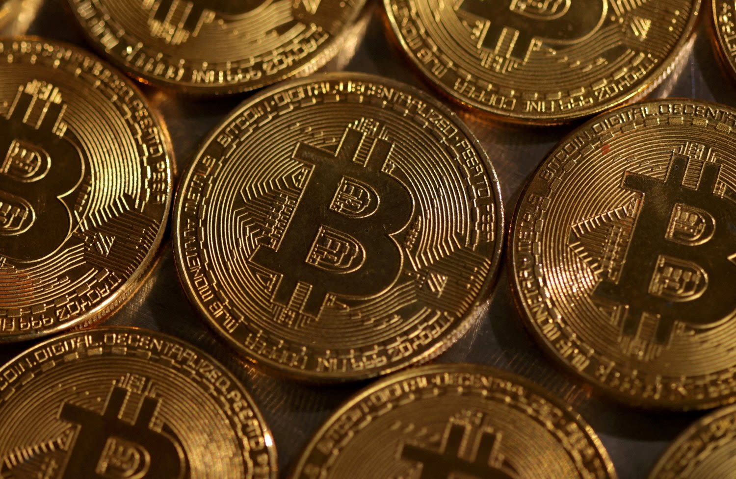 US government moves its $2 billion worth of Bitcoin seized from Silk Road