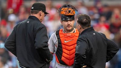 Patrick Bailey leaves SF Giants game vs. Phillies after foul ball off face mask