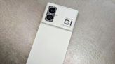水月雨MIAD01 5G音樂手機快速體驗，像是個自帶4.4mm耳機孔音樂小尾巴的入門手機 - Cool3c