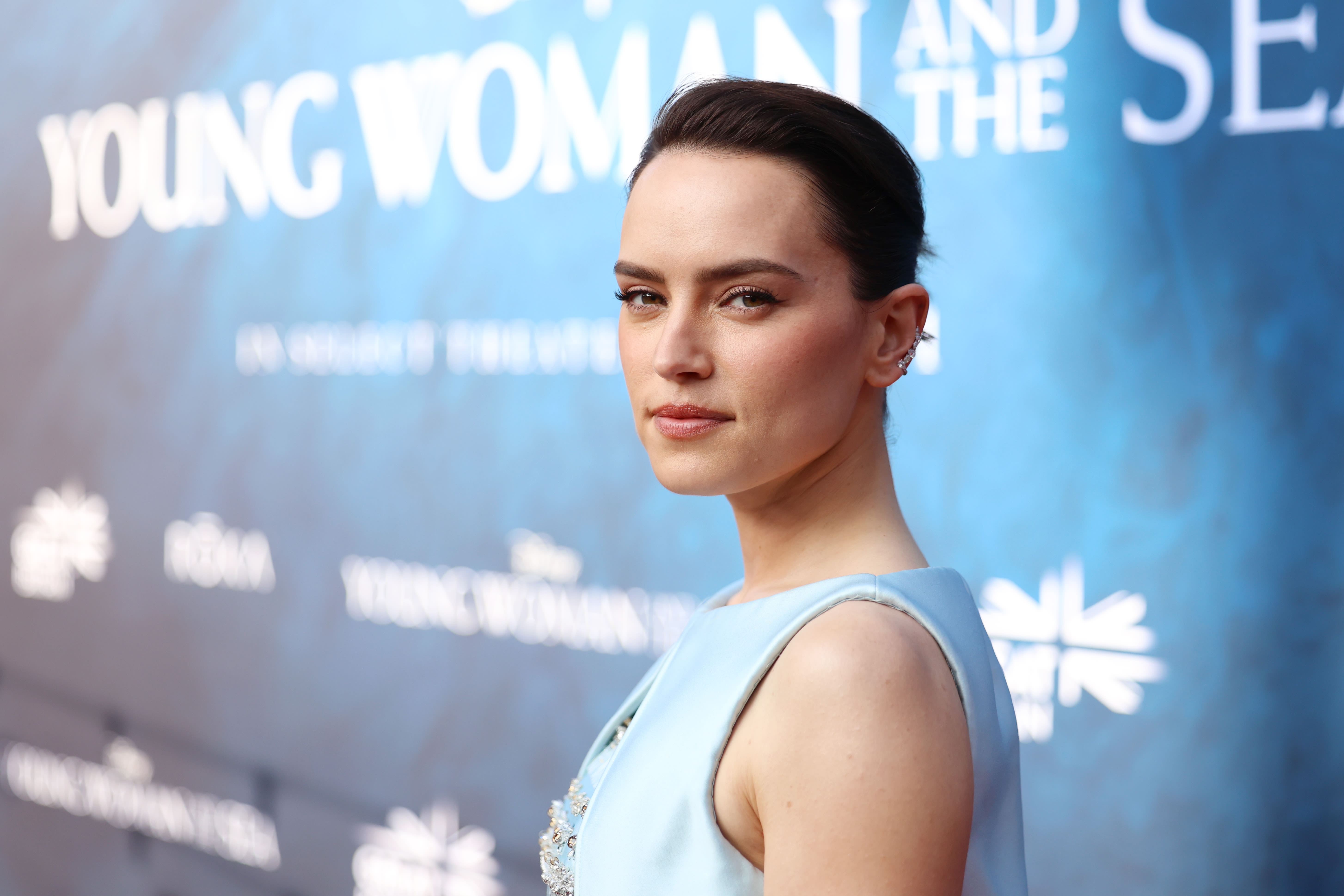 Daisy Ridley on Becoming a Swimmer For ‘Young Woman and the Sea’ and Hoping to Reunite with John Boyega in New ‘Star Wars’ Film