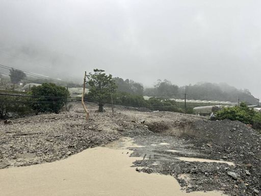 午後暴雨！ 南投東埔溫泉聯外道又爆土石流阻斷交通