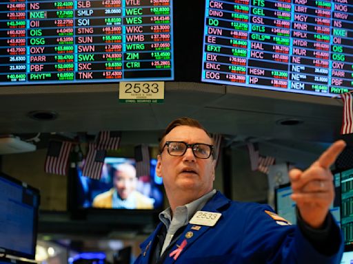 Stock market today: Stocks climb as S&P 500 notches best 3-day run of 2024