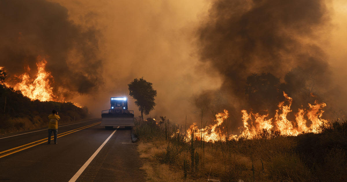 Southern California to face 'hazardous' breathing conditions due to smoke from wildfires