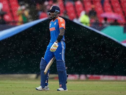 India v England LIVE: T20 World Cup semi-final score as Virat Kohli and Rishabh Pant out before rain delay