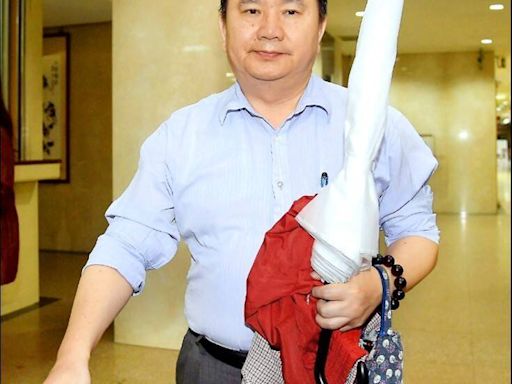 移民署前組長施明德涉收賄560萬 一審重判13年半